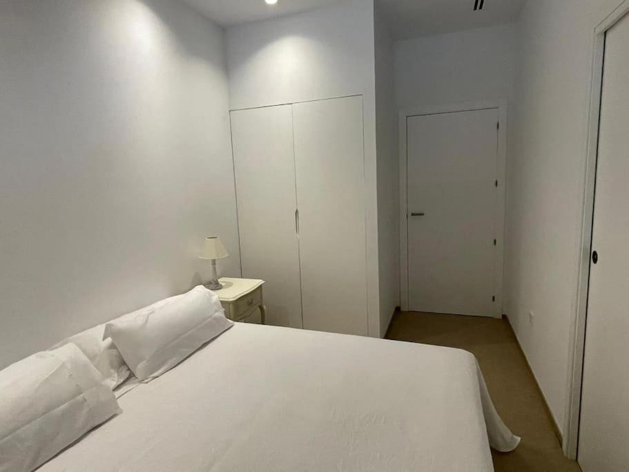 Apartamento Con Jardin Y Piscina En Kordoba Bagian luar foto